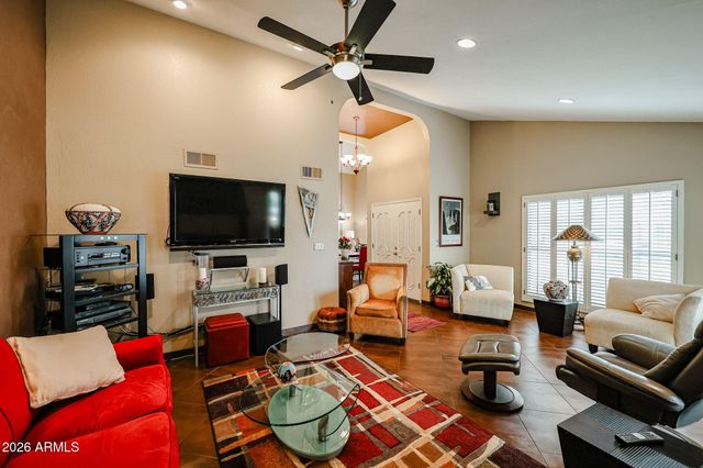 7720 N PINESVIEW Drive, Scottsdale, AZ 85258