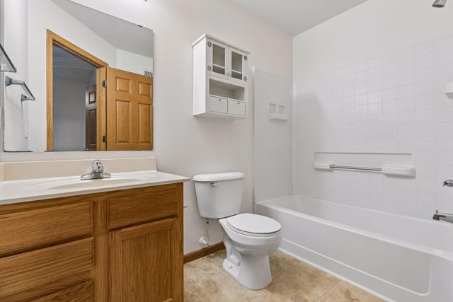 11323 Chisholm Circle NE D, Blaine, MN 55449
