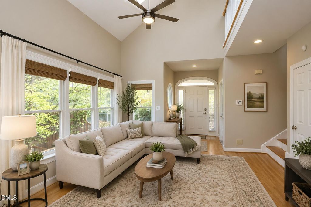 323 Columbia Place E, Chapel Hill, NC 27516