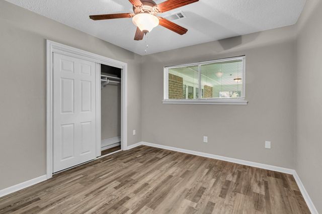 3937 Tumbleweed Lane, Baytown, TX 77521