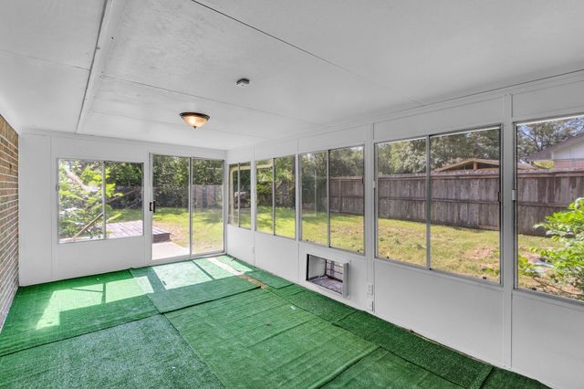 3937 Tumbleweed Lane, Baytown, TX 77521