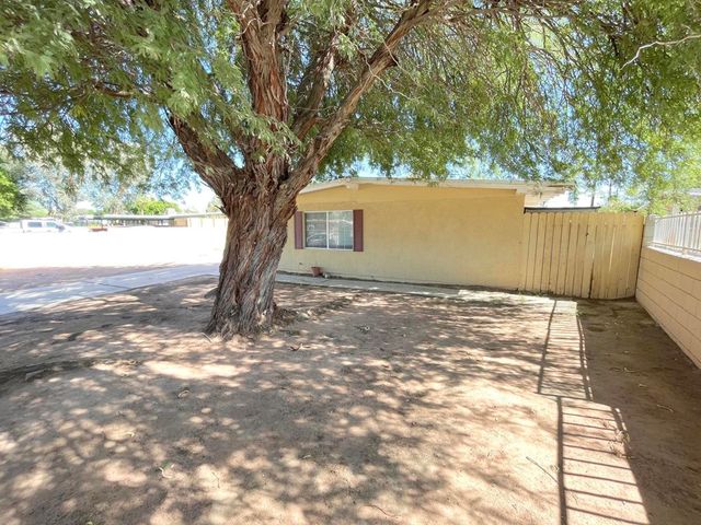 30404 San Antonio Drive, Cathedral City, CA 92234