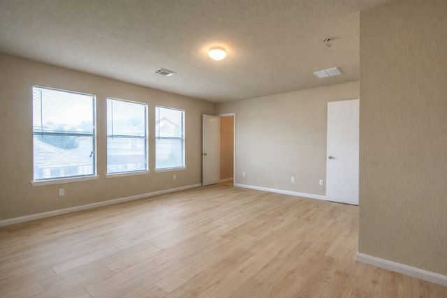 3554 Garrison Run Drive, Spring, TX 77386