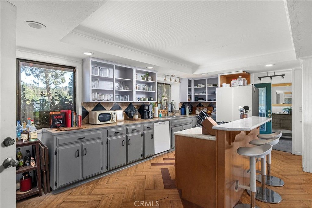 Image 14 of property listing at 15989 Katydid, Magalia, CA 95954