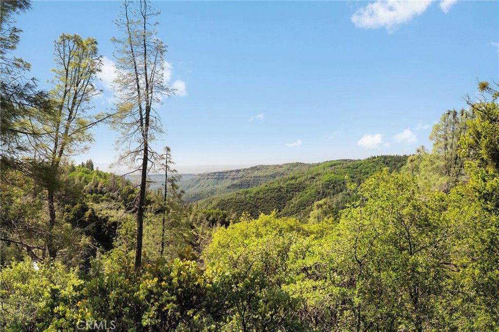 Image 5 of property listing at 15989 Katydid, Magalia, CA 95954