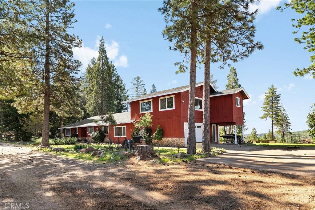 Image 6 of property listing at 15989 Katydid, Magalia, CA 95954