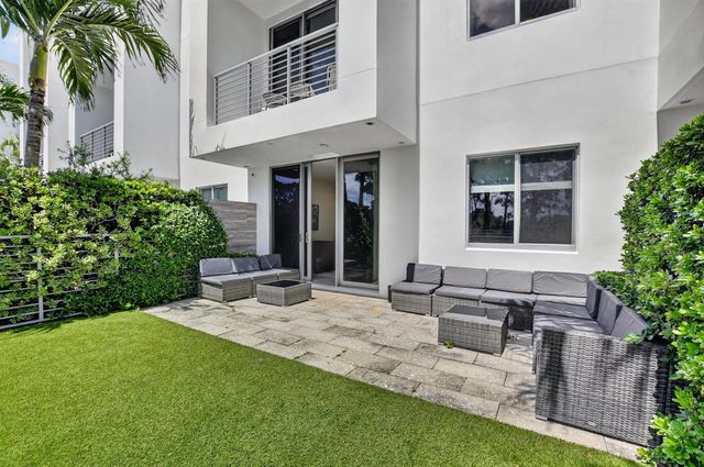 4130 NW 17th Avenue, Boca Raton, FL 33431