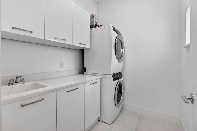 4130 NW 17th Avenue, Boca Raton, FL 33431