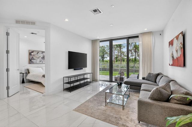 4130 NW 17th Avenue, Boca Raton, FL 33431