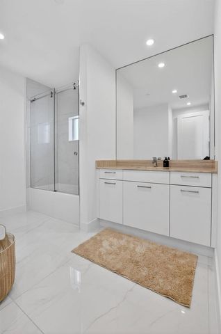 4130 NW 17th Avenue, Boca Raton, FL 33431
