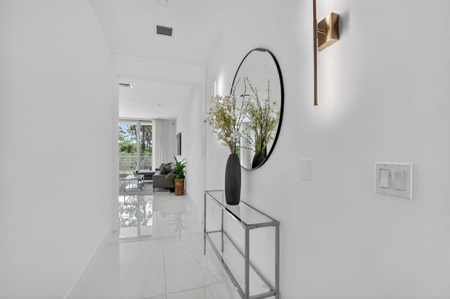 4130 NW 17th Avenue, Boca Raton, FL 33431