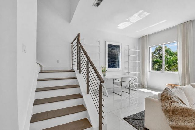 4130 NW 17th Avenue, Boca Raton, FL 33431