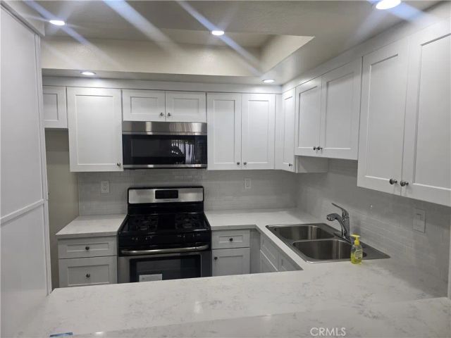 335 N Adams 106, Glendale, CA 91206