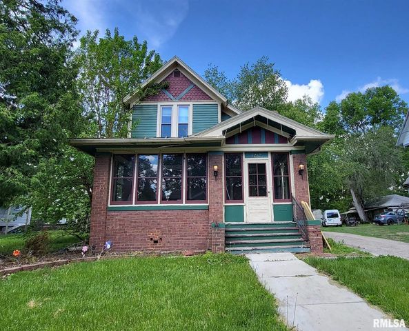 1262 N BROAD Street, Galesburg, IL 61401