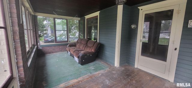 1262 N BROAD Street, Galesburg, IL 61401