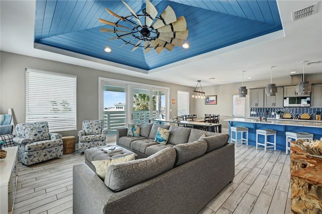 642 Marlin Azul, Port Aransas, TX 78373