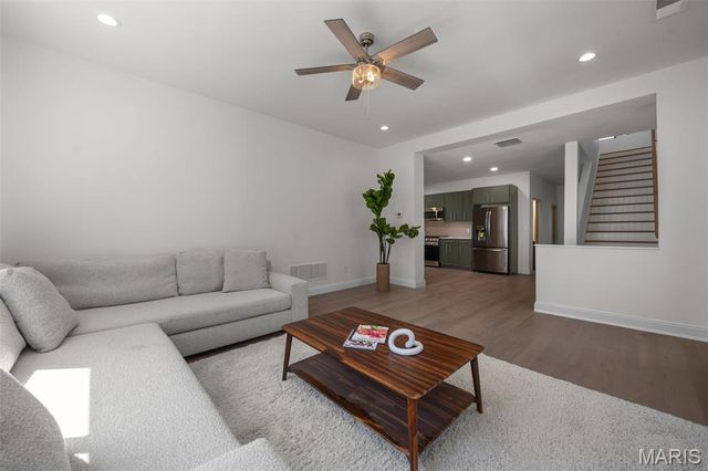 6252 Famous Avenue, St Louis, MO 63139