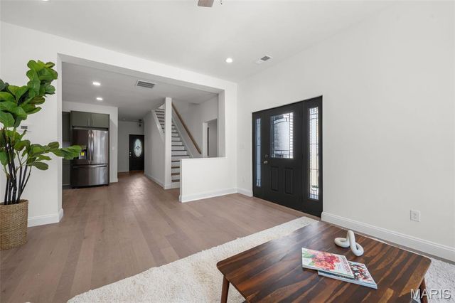 6252 Famous Avenue, St Louis, MO 63139