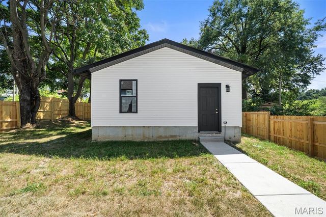 6252 Famous Avenue, St Louis, MO 63139