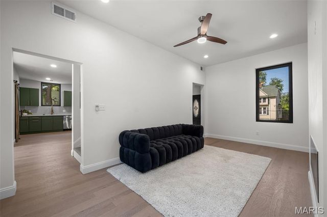 6252 Famous Avenue, St Louis, MO 63139