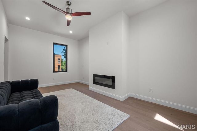 6252 Famous Avenue, St Louis, MO 63139