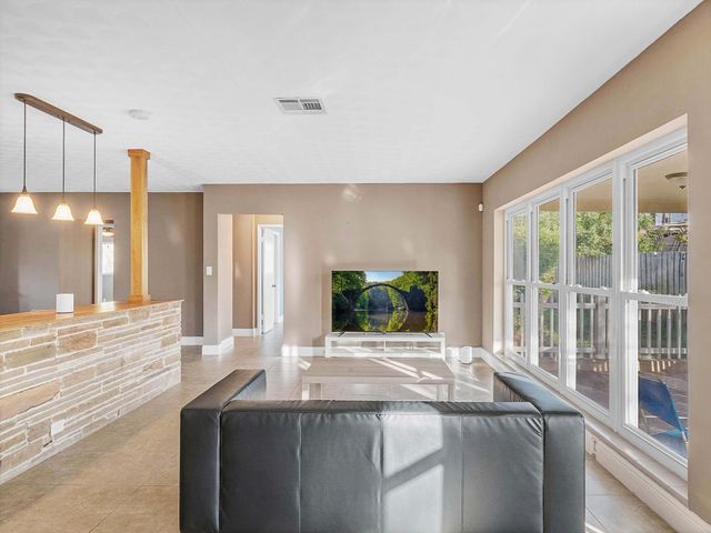 2750 SE 3rd Street, Pompano Beach, FL 33062