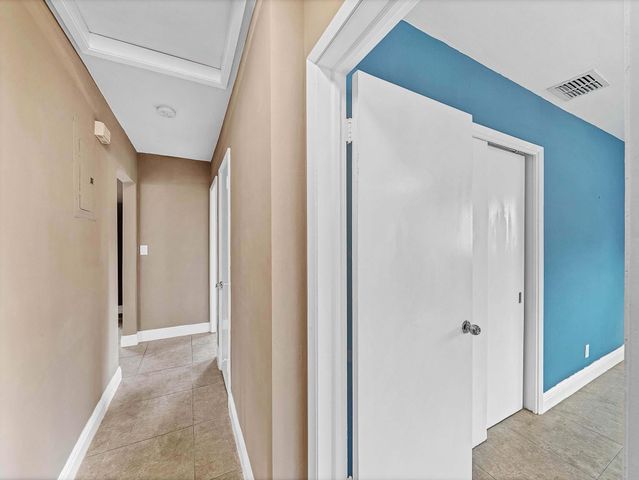 2750 SE 3rd Street, Pompano Beach, FL 33062