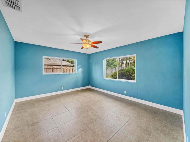 2750 SE 3rd Street, Pompano Beach, FL 33062