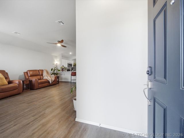 14233 N 75th East Avenue, Collinsville, OK 74021