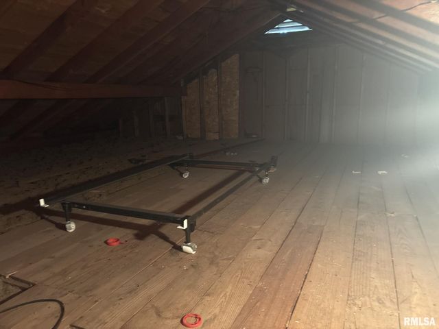 570 S MAIN Street, Roseville, IL 61473