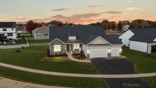 1435 Beach Lane, Sycamore, IL 60178