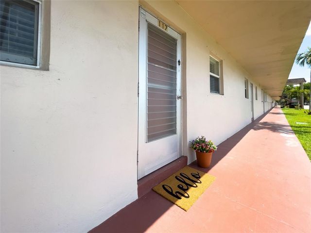 200 BONNIE Boulevard 117, Palm Springs, FL 33461