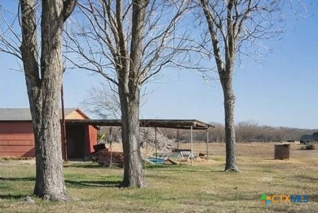 2865 Fm 1685, Victoria, TX 77905