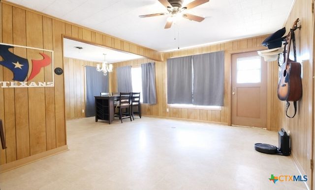 2865 Fm 1685, Victoria, TX 77905