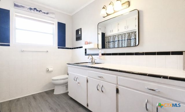 2865 Fm 1685, Victoria, TX 77905