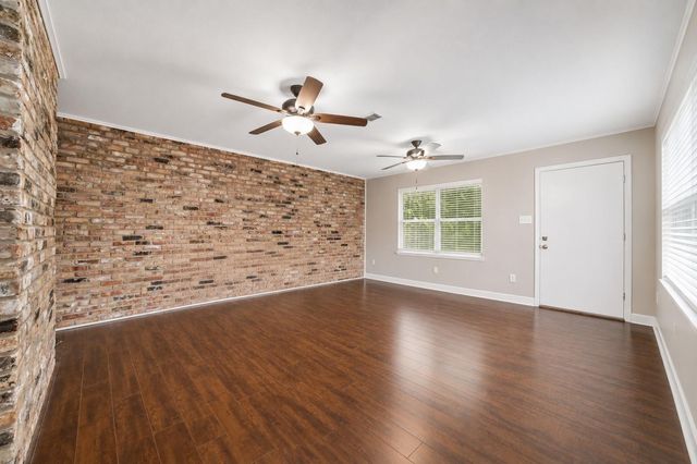 5731 Cheltenham Drive, Houston, TX 77096