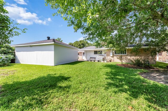 5731 Cheltenham Drive, Houston, TX 77096