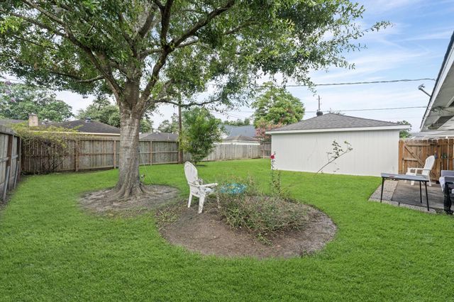5731 Cheltenham Drive, Houston, TX 77096