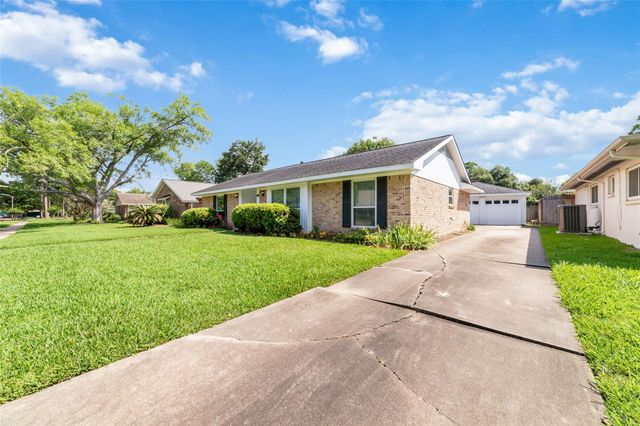 5731 Cheltenham Drive, Houston, TX 77096