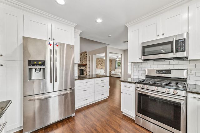 5731 Cheltenham Drive, Houston, TX 77096