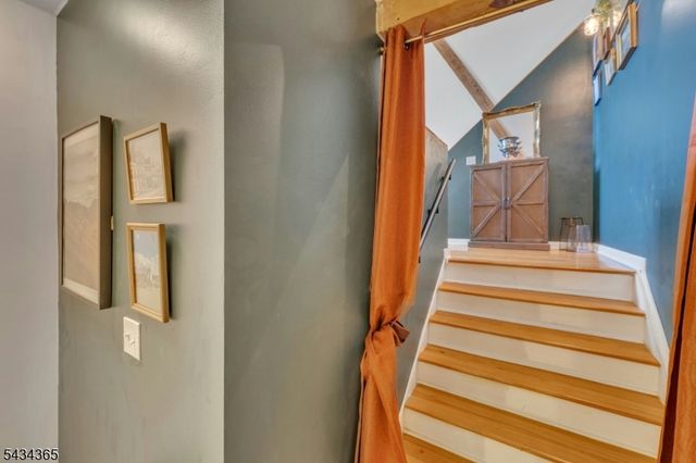 491 Valley St 15, City Of Orange Twp., NJ 07050