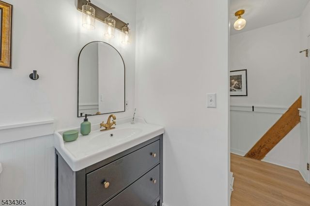 491 Valley St 15, City Of Orange Twp., NJ 07050