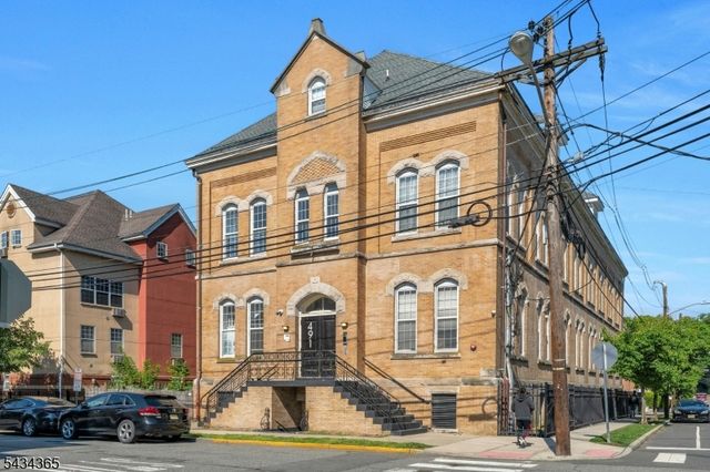 491 Valley St 15, City Of Orange Twp., NJ 07050