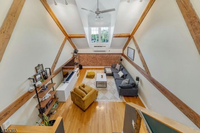 491 Valley St 15, City Of Orange Twp., NJ 07050