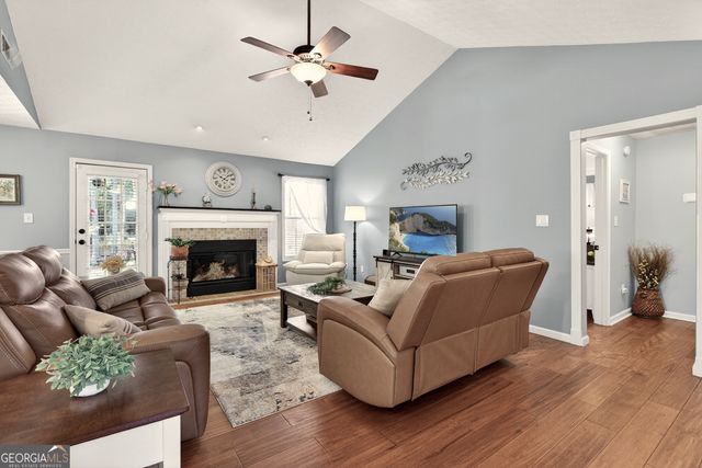 135 Sheldon Way, Fayetteville, GA 30215