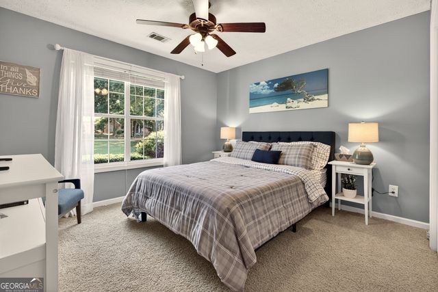 135 Sheldon Way, Fayetteville, GA 30215