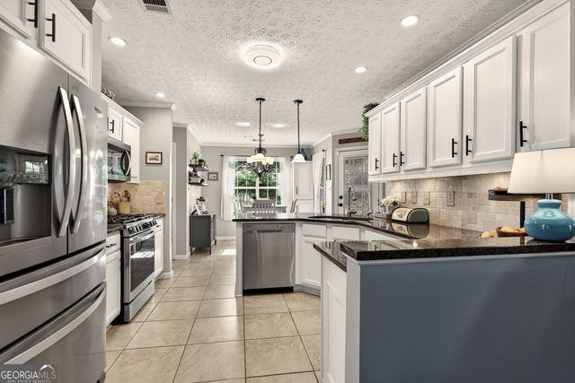 135 Sheldon Way, Fayetteville, GA 30215