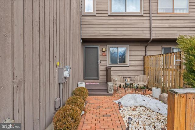 24 JACOB CT, Ewing, NJ 08628