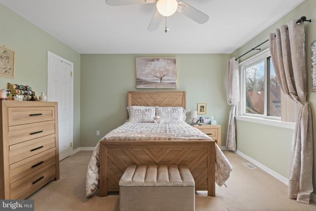 24 JACOB CT, Ewing, NJ 08628