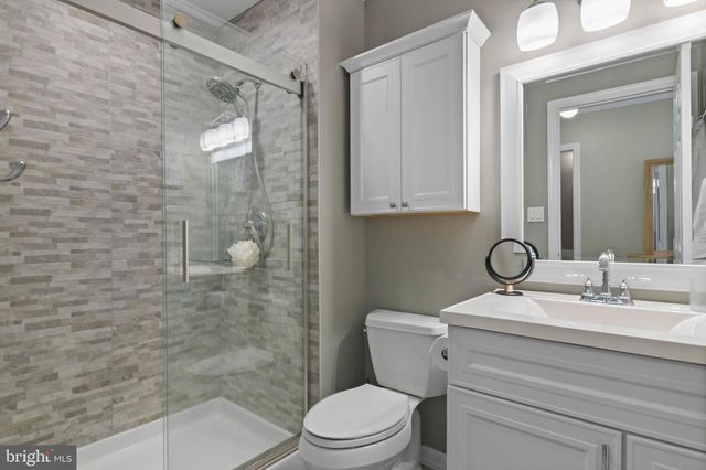 24 JACOB CT, Ewing, NJ 08628